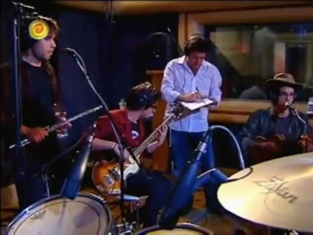 Apresentação ao vivo com banda